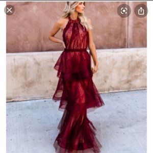 Luxxel/Vici Ducle Tiered Lace Wine Dress